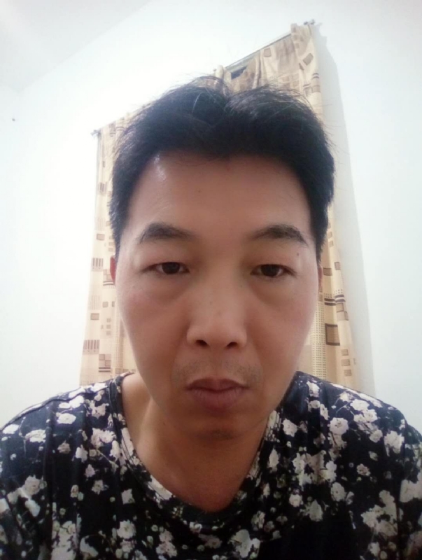 繁华哀伤的第一张照片--金门征婚网