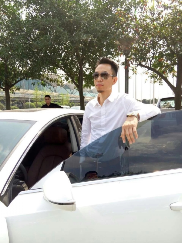 杨岳的第一张照片--金门征婚网
