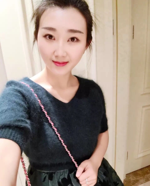 小妮的第三张照片--金门征婚网