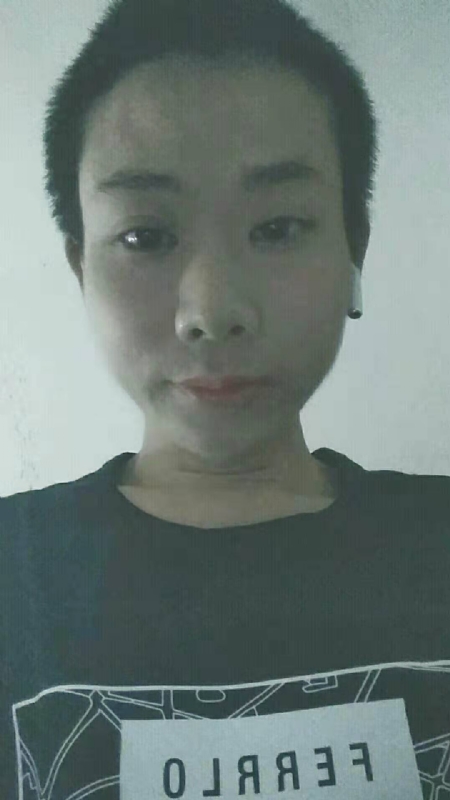 水中月的第一张照片--金门征婚网