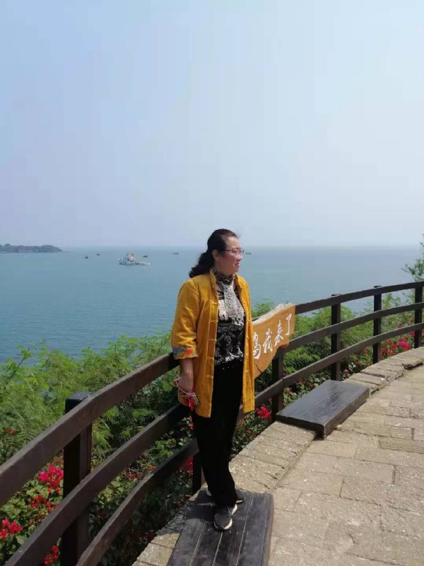 曦若半秋的第一张照片--金门征婚网