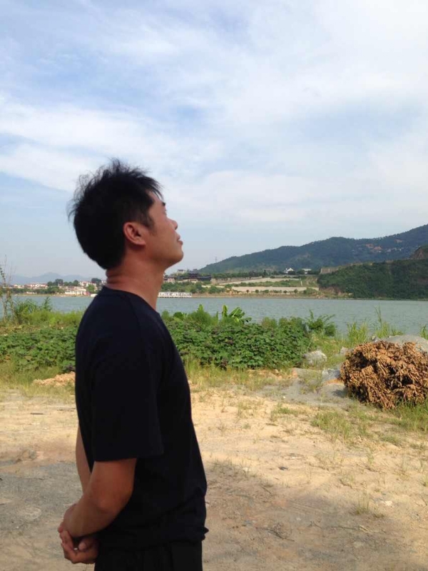 雾里看花的第一张照片--金门征婚网