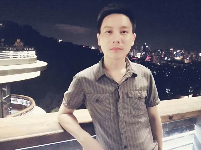 幕秋的第一张照片--金门征婚网