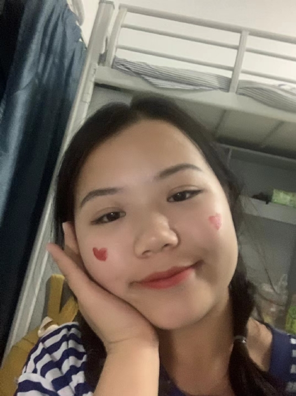 轻轻的一片云的第一张照片--金门征婚网