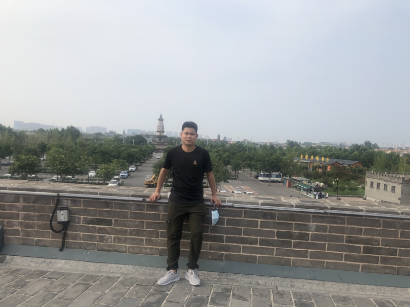 123.向左向右的第一张照片--金门征婚网