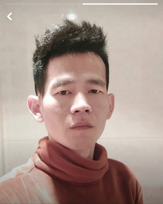 白了少年头的第一张照片--金门征婚网