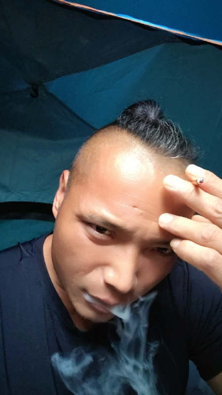 伯爵的第四张照片--金门征婚网