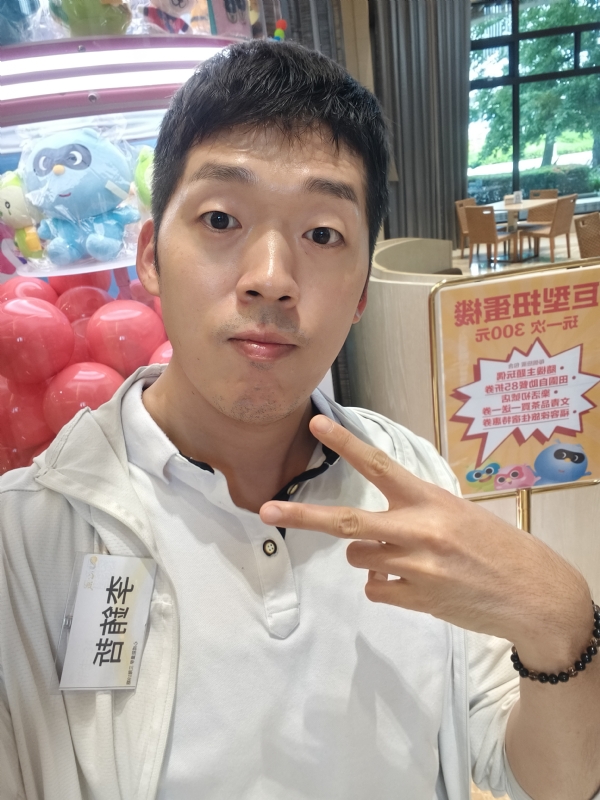 銪哲的第一张照片--金门征婚网